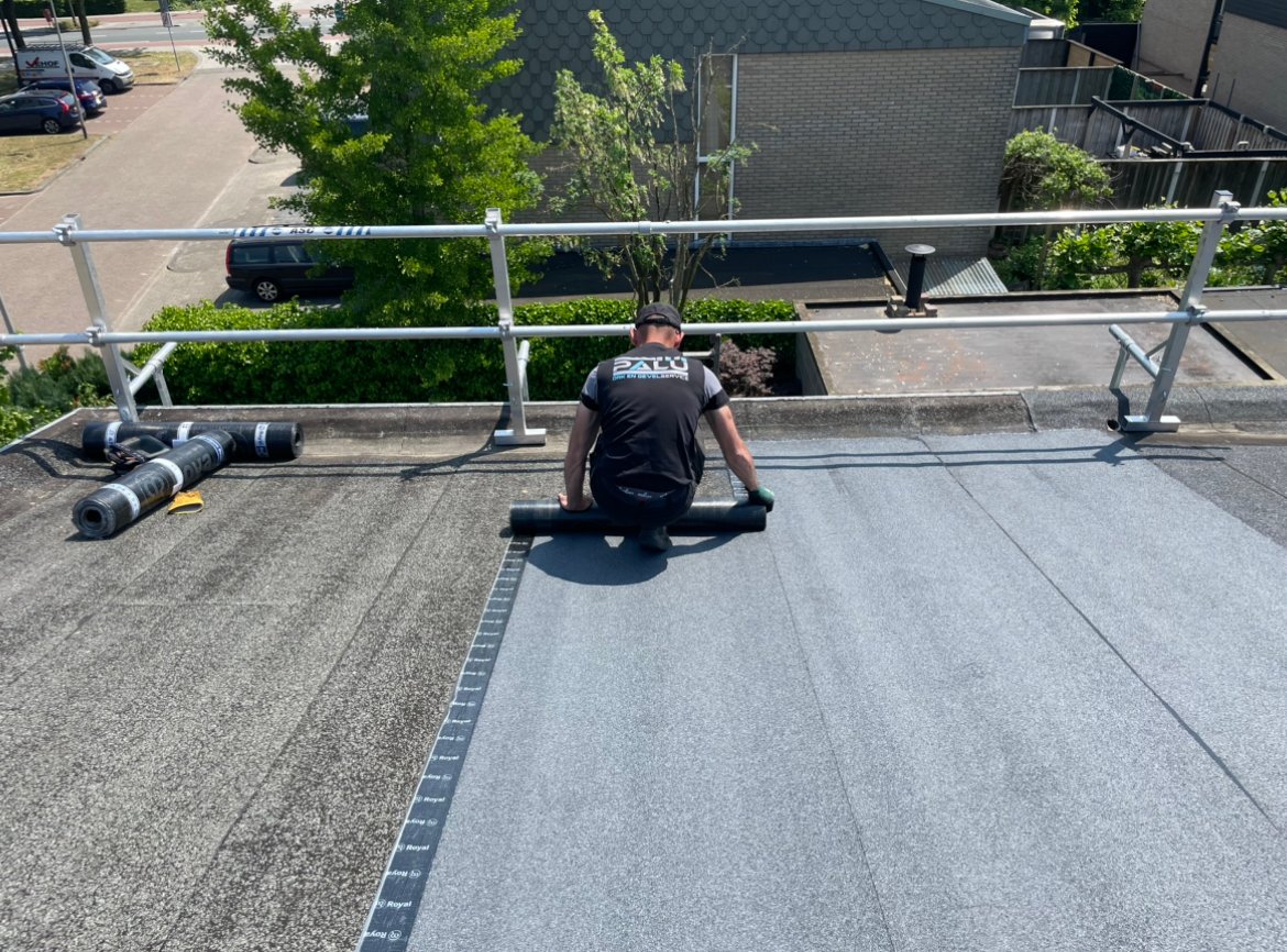 Palu dakservice Bitumen dak plaatsen